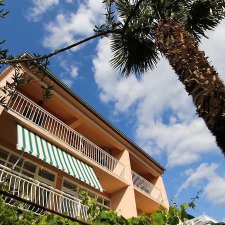 Apartmani Roje Свети свети Филип и Яков Екстериор снимка