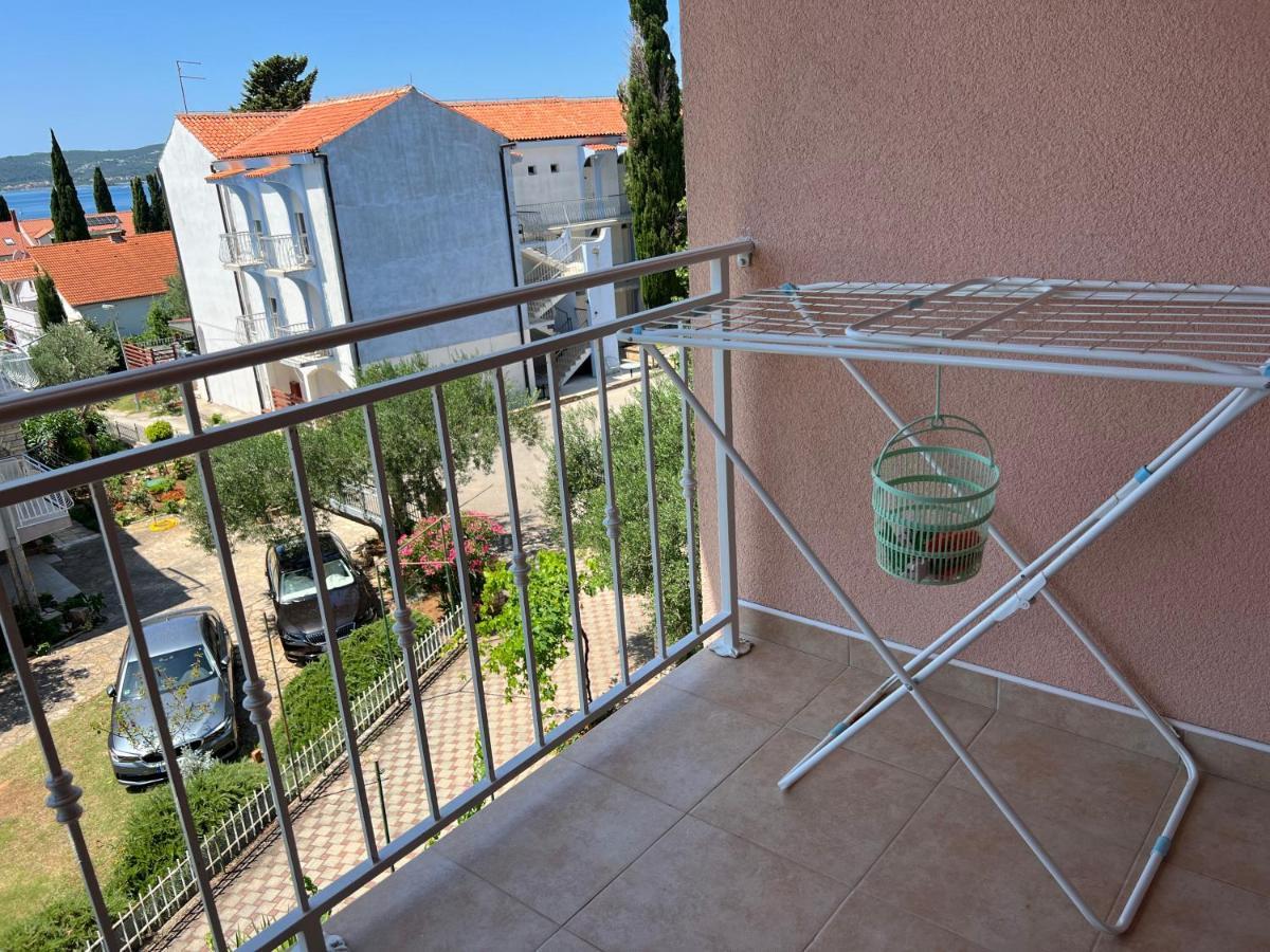 Apartmani Roje Свети свети Филип и Яков Екстериор снимка