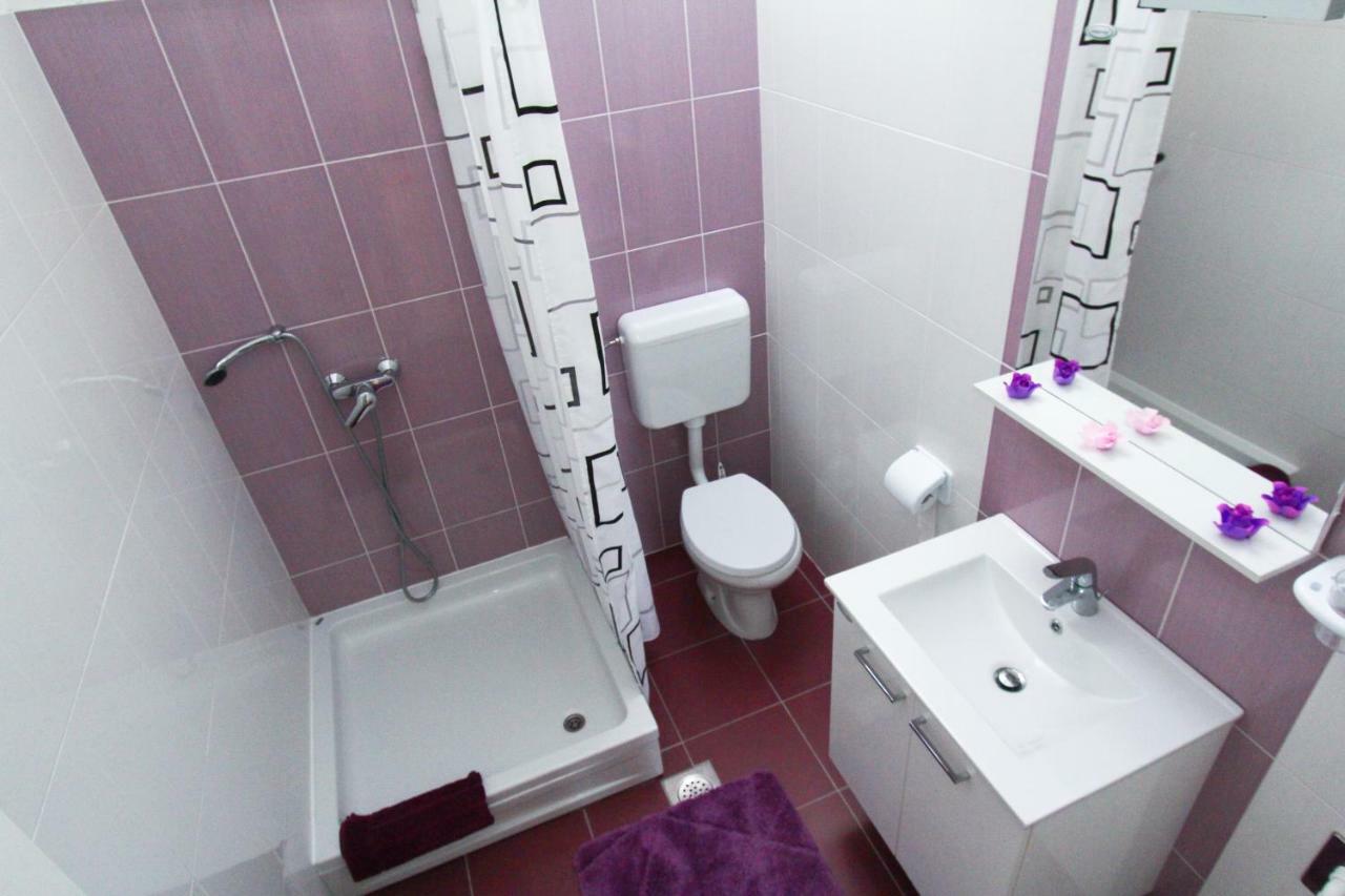 Apartmani Roje Свети свети Филип и Яков Екстериор снимка